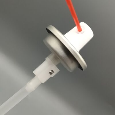 खरीदें Full Direction Aerosol Valve With Actuator for Automotive Cleaners and Workshop Chemicals ऑनलाइन निर्माण