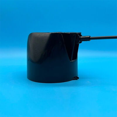 रासायनिक प्रतिरोधी और लीक-प्रूफ छिड़काव के लिए एकीकृत एक्सटेंशन स्ट्रॉ के साथ 65 मिमी एयरोसोल कैप