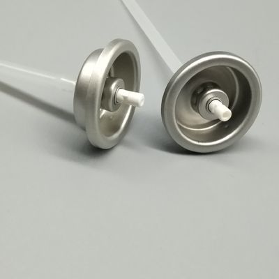 एरोसोल कार्बोरेटर क्लीनर वाल्व कुशल स्प्रे आउटपुट के लिए डिज़ाइन किया गया